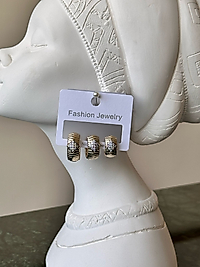 3'lü Baklava Desen Taşlı Halka Küpe