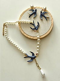 İnci Kırlangıç Kolye