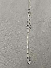 Gümüş Rengi Halka ve Taş Detay Vip Bileklik