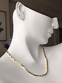 Gold Rengi Küp Topçuk Kolye