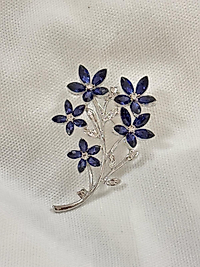 Buket Broş Gümüş Rengi