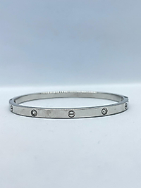 Marka Model Taş Detay ince Gümüş Kelepçe