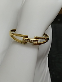 Çelik Gümüş Renk Taş Detay Kelepçe