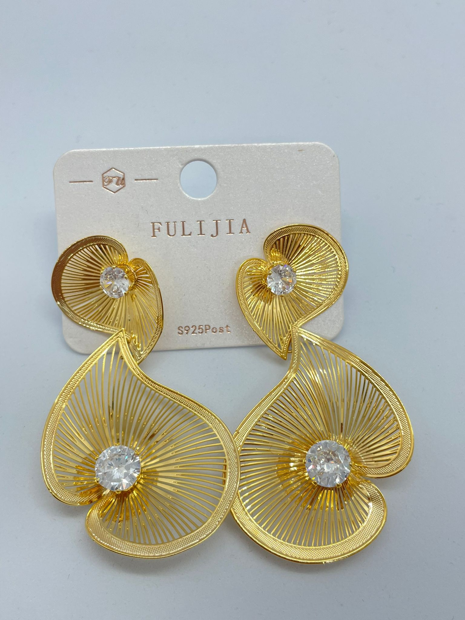 Gold Rengi Büyük Yaprak Küpe