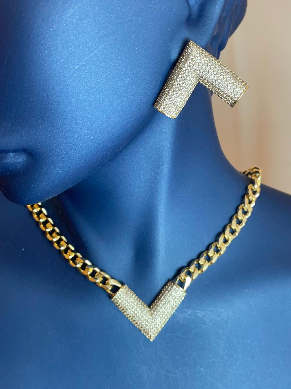 Tasarım Küpe Zirkon Taş Detaylı Gold