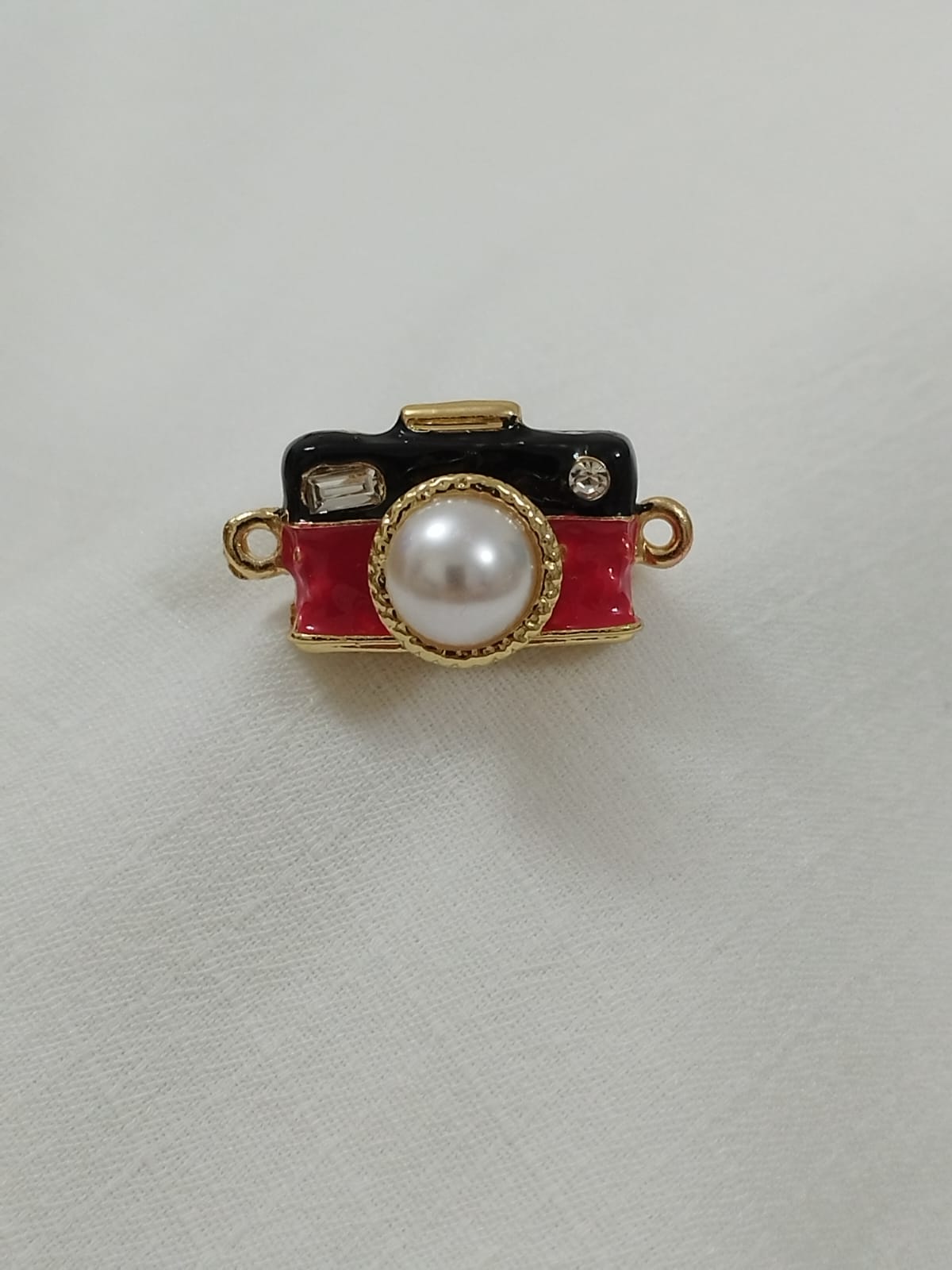 inci Detay Fotoğraf Makinesi Broş