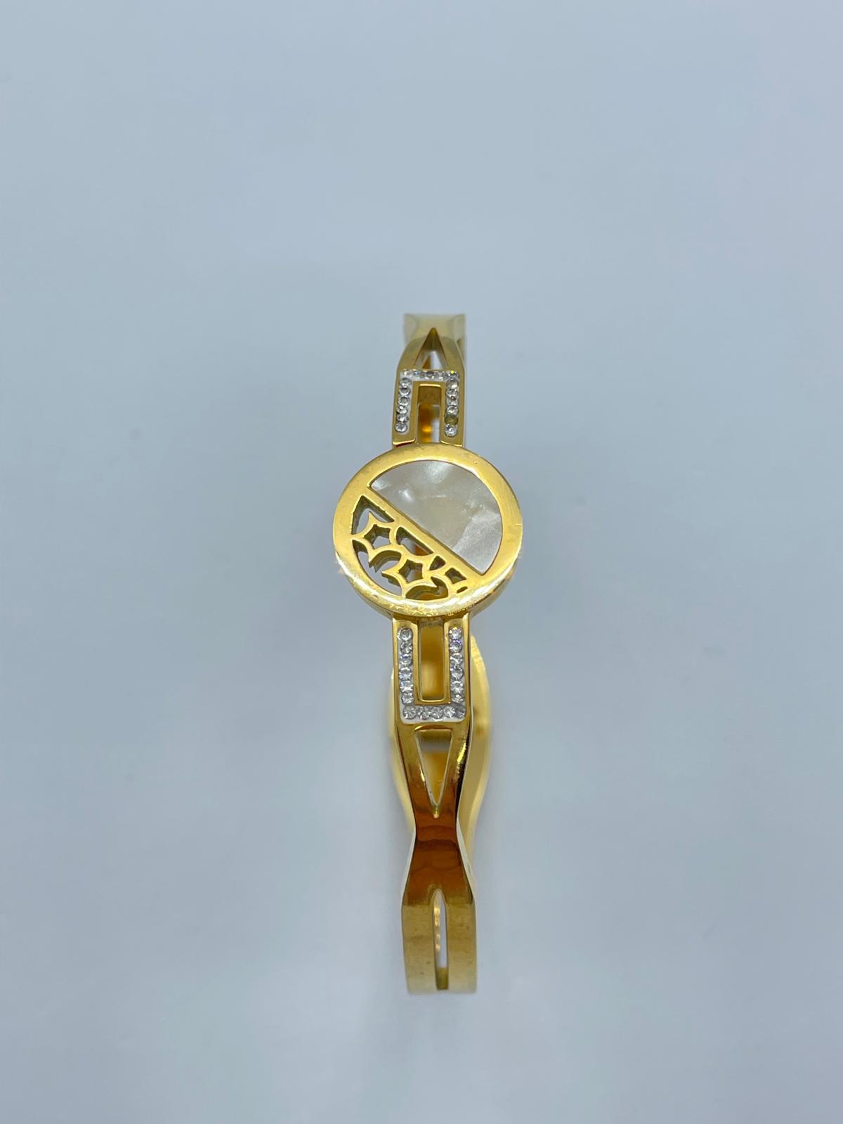 Gold Rengi Taş ve Sedef Detaylı Kelepçe