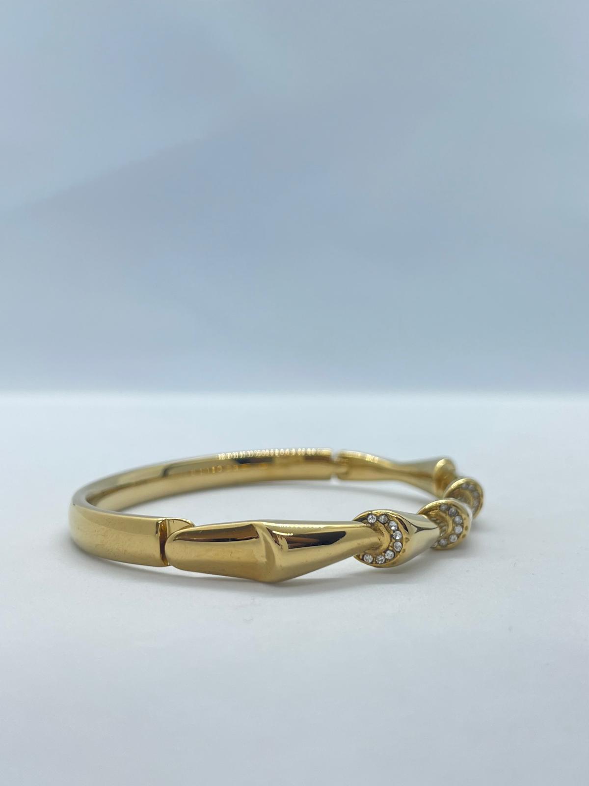 Damla Model Taş Detay Kelepçe