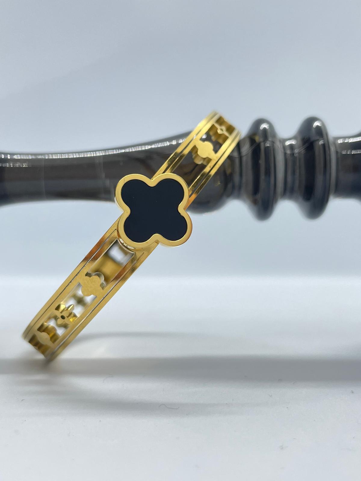 Yonca Model Kelepçe