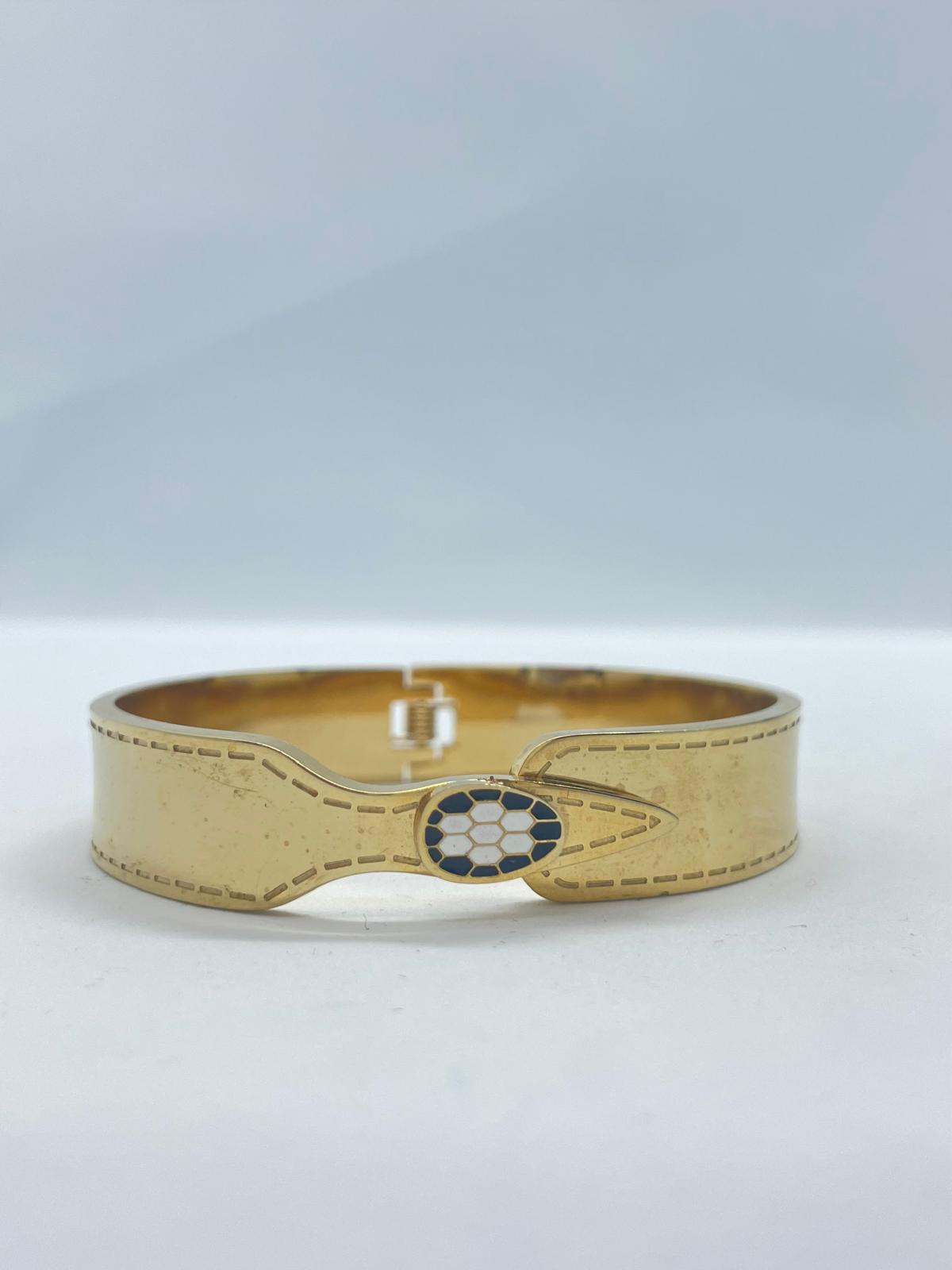 Kemer Model Çiçek Desen Kelepçe