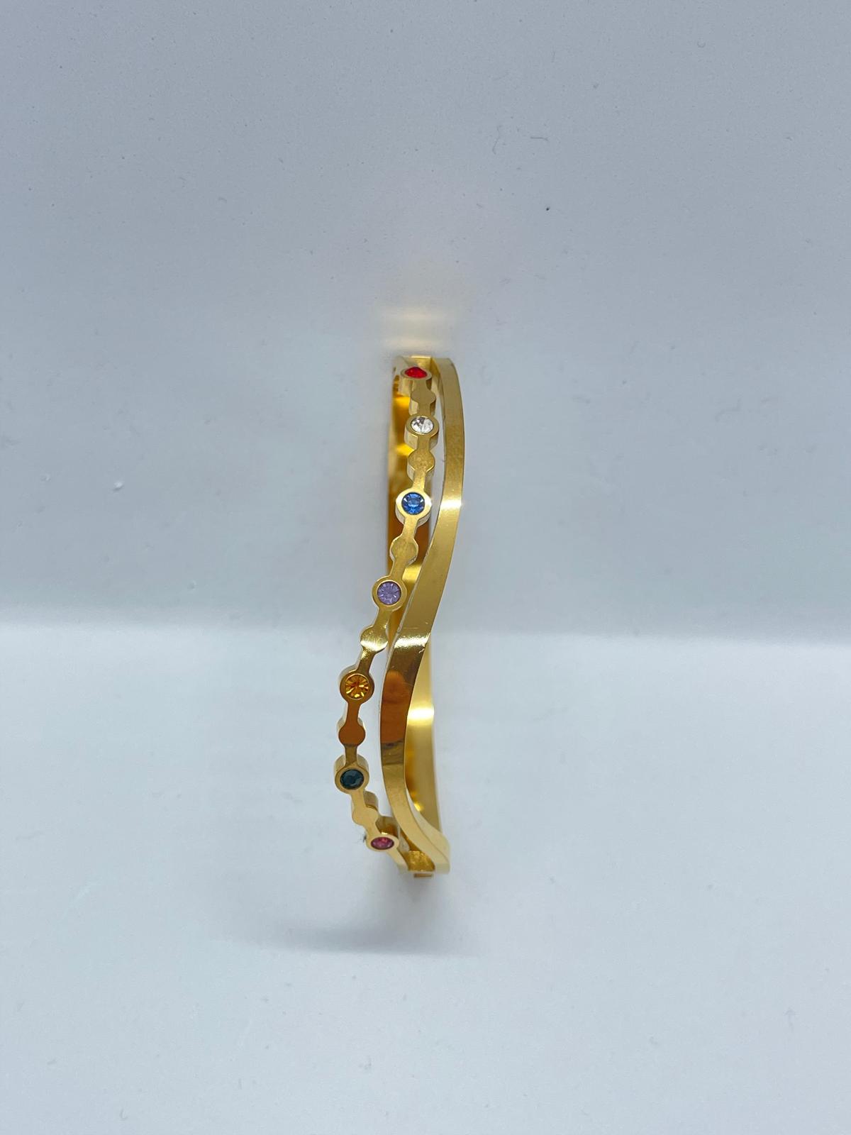 S Dalga Renkli Taş Detay Kelepçe