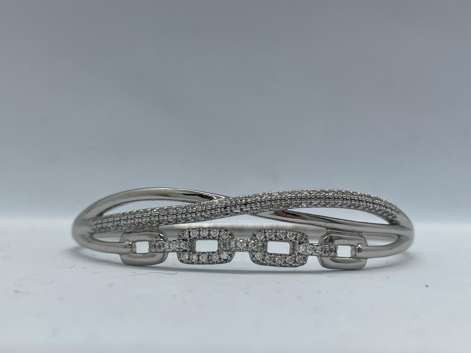 Xupıng Zincir&Örgü Model Zırkon Taş Detay Kelepçe