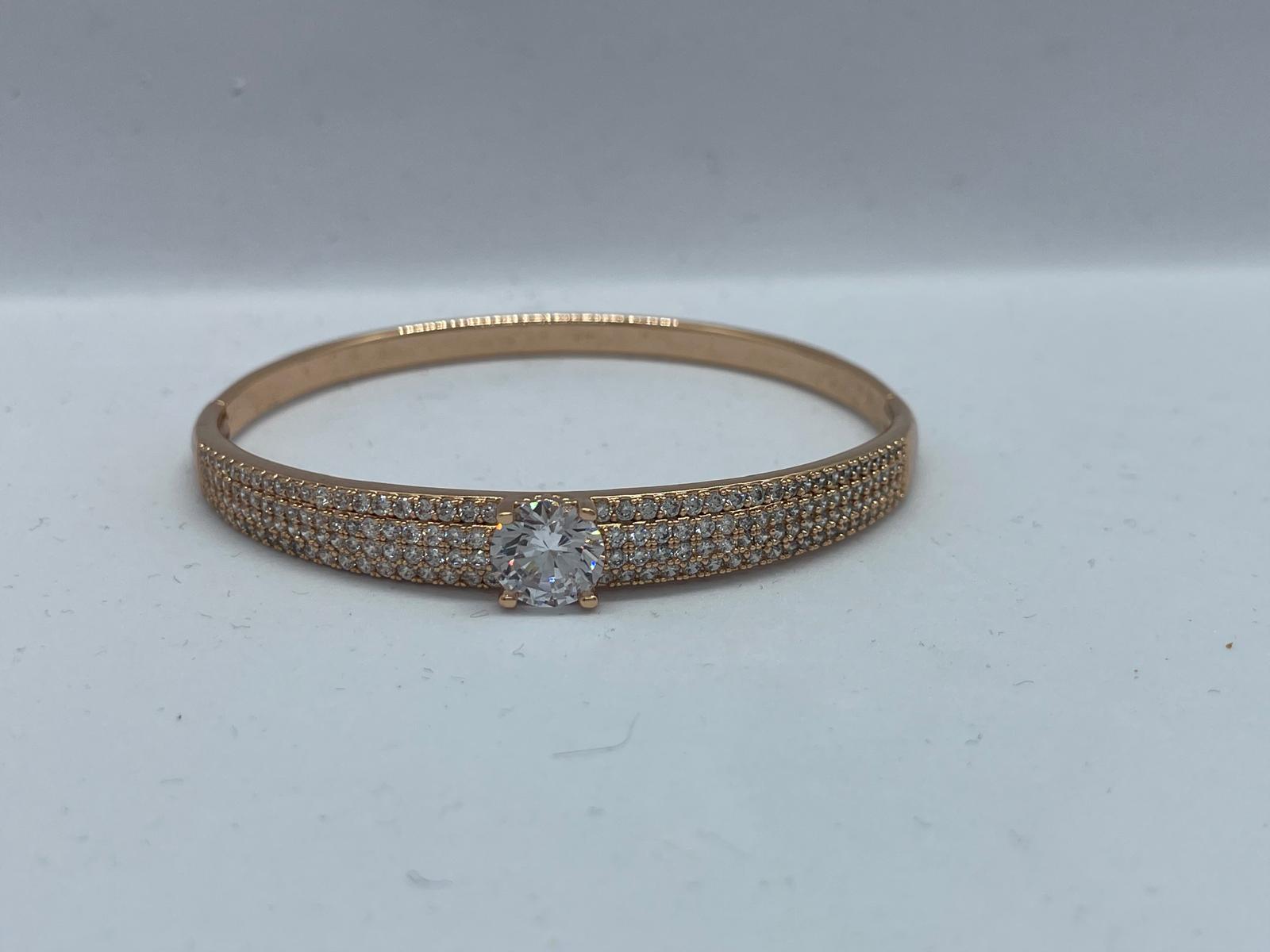 Rose Gold Yuvarlak Taş Detay Kelepçe