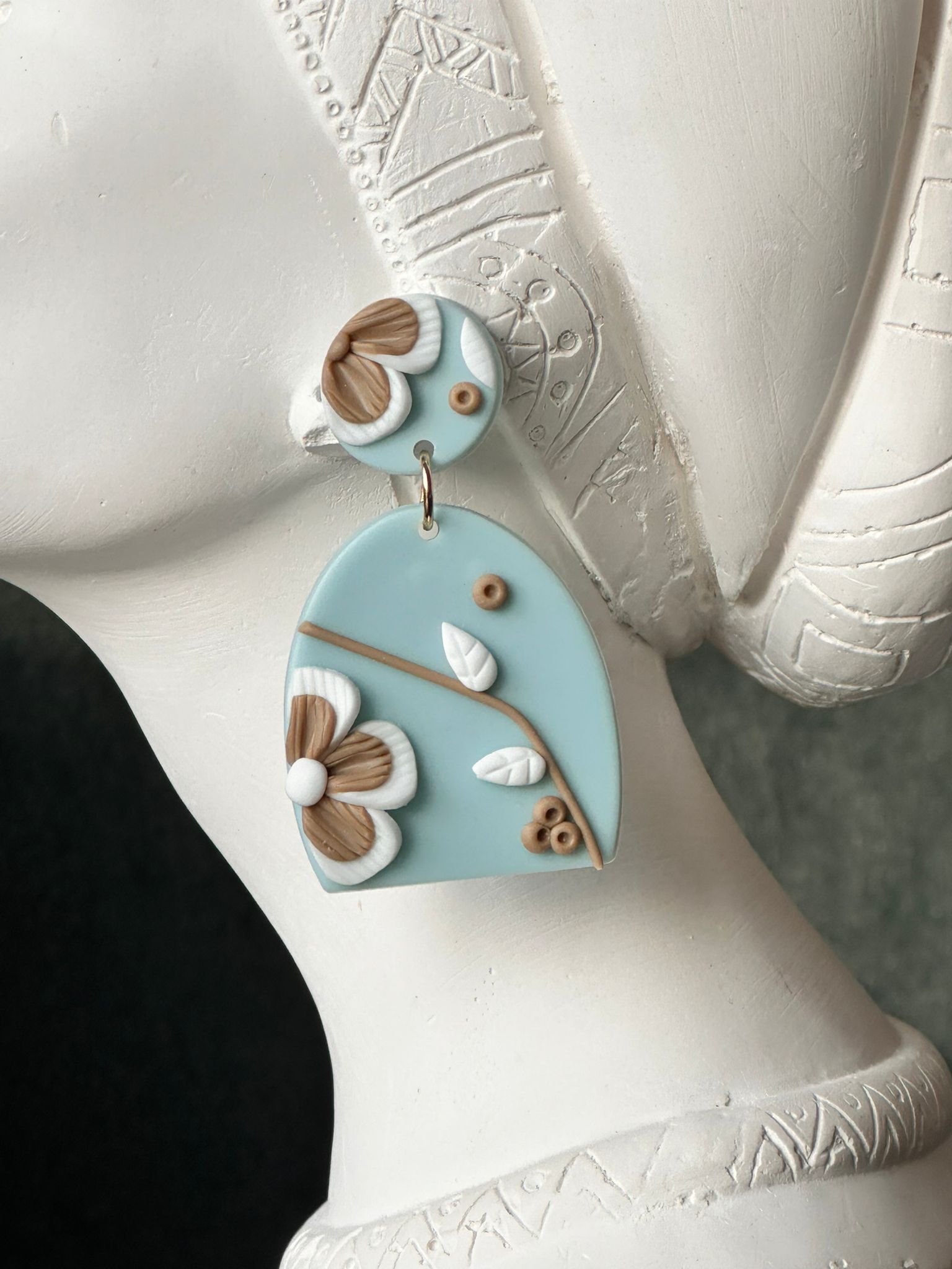 Mavi Tablo Küpe Çiçek Desenli