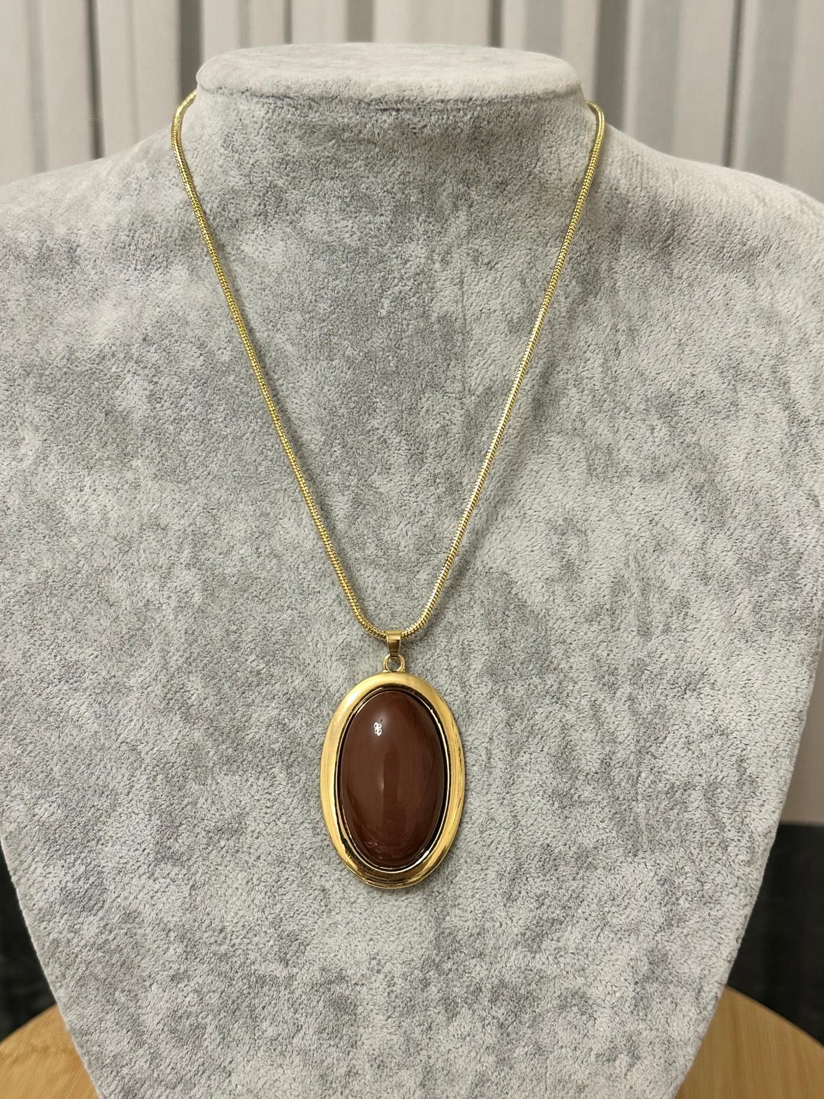 Kahverengi taşlı Kolye