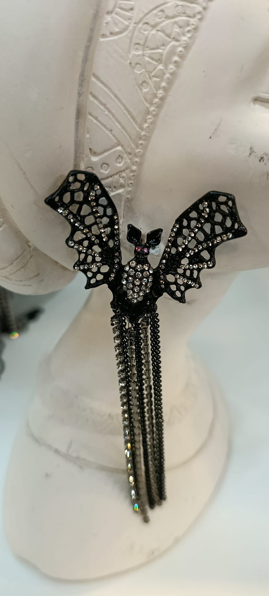 Yarasa Küpe Taş Detay