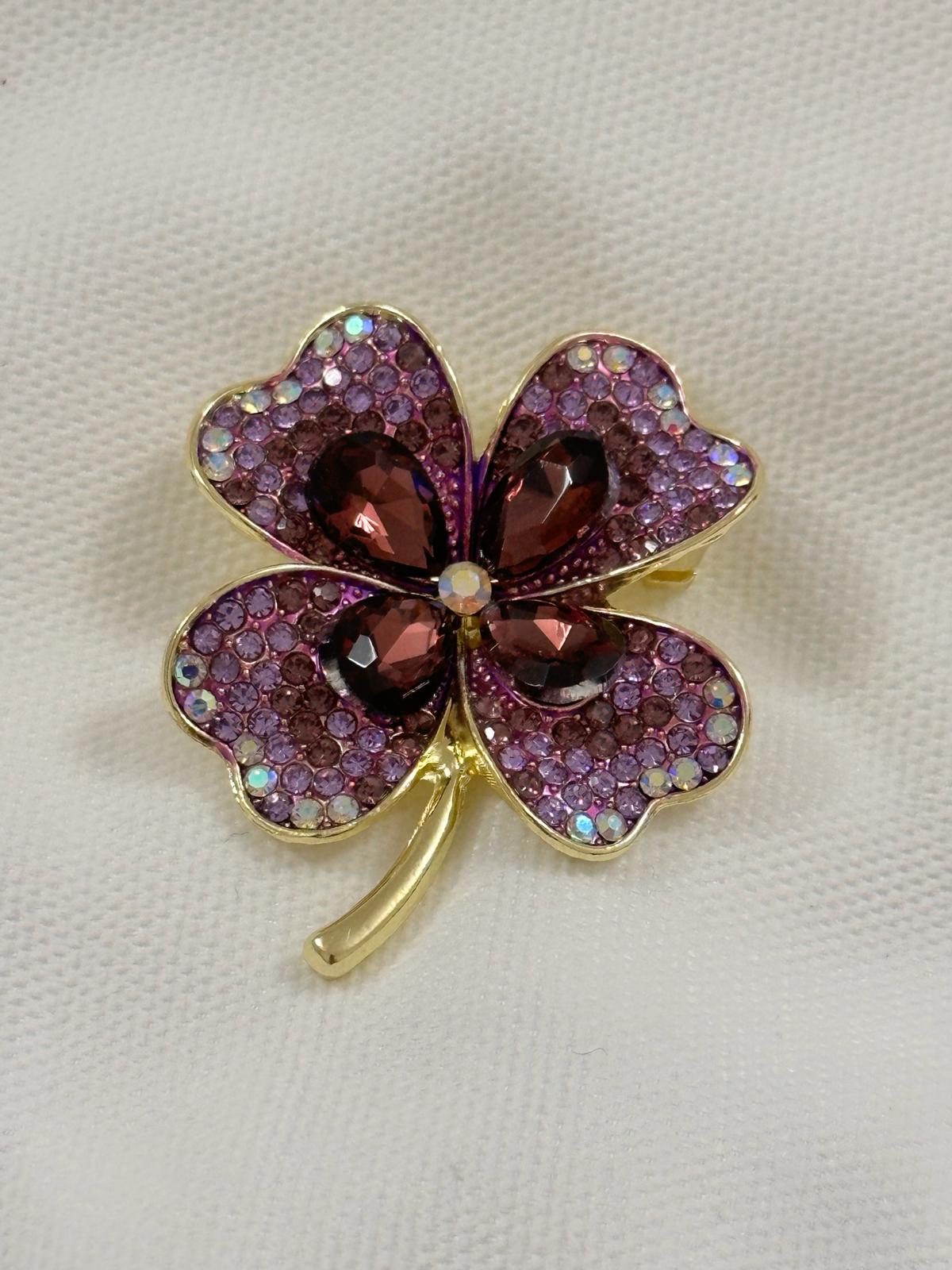 Dört Yaprak Gold Broş