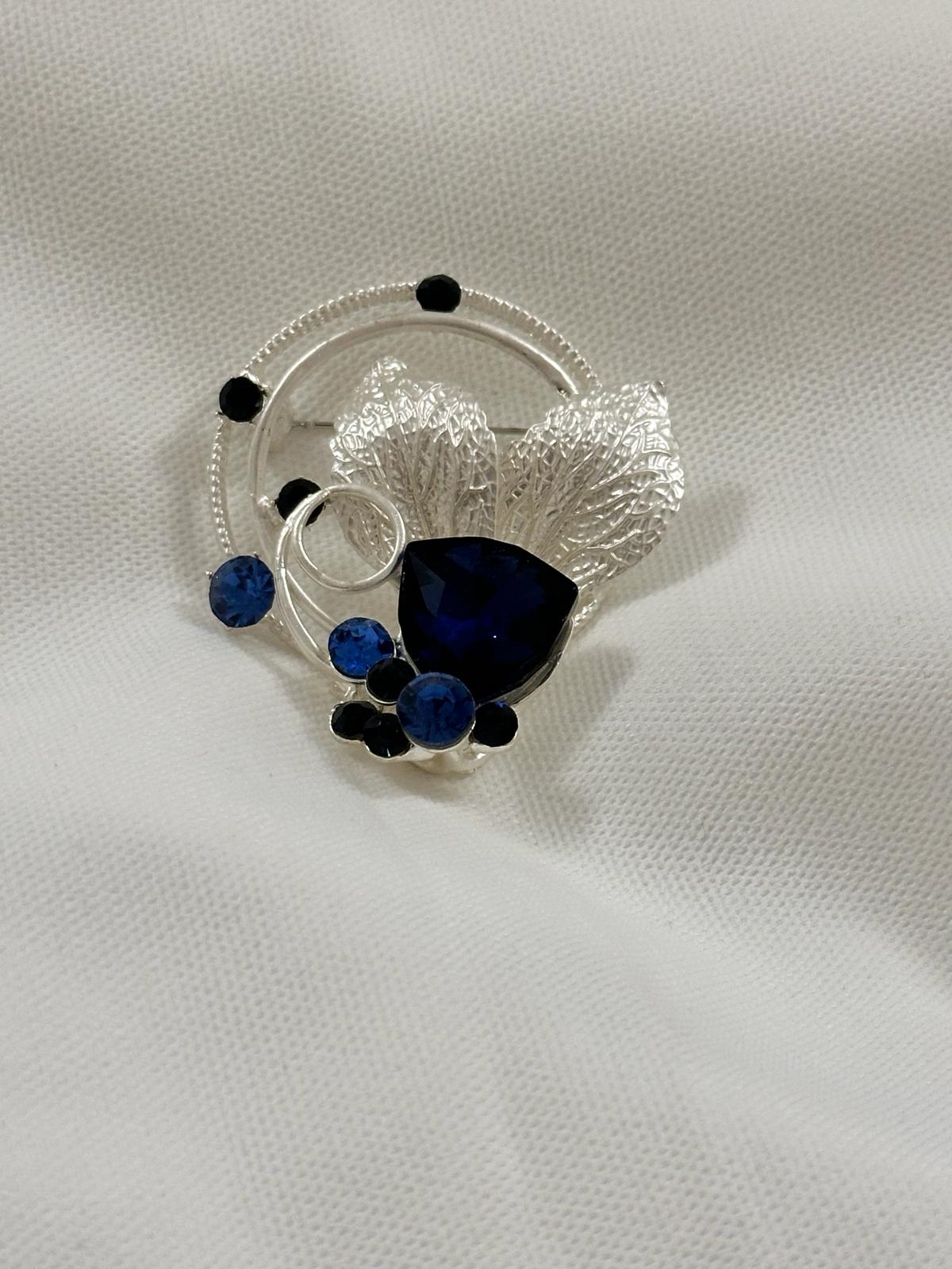 Modernist Spiral Broş