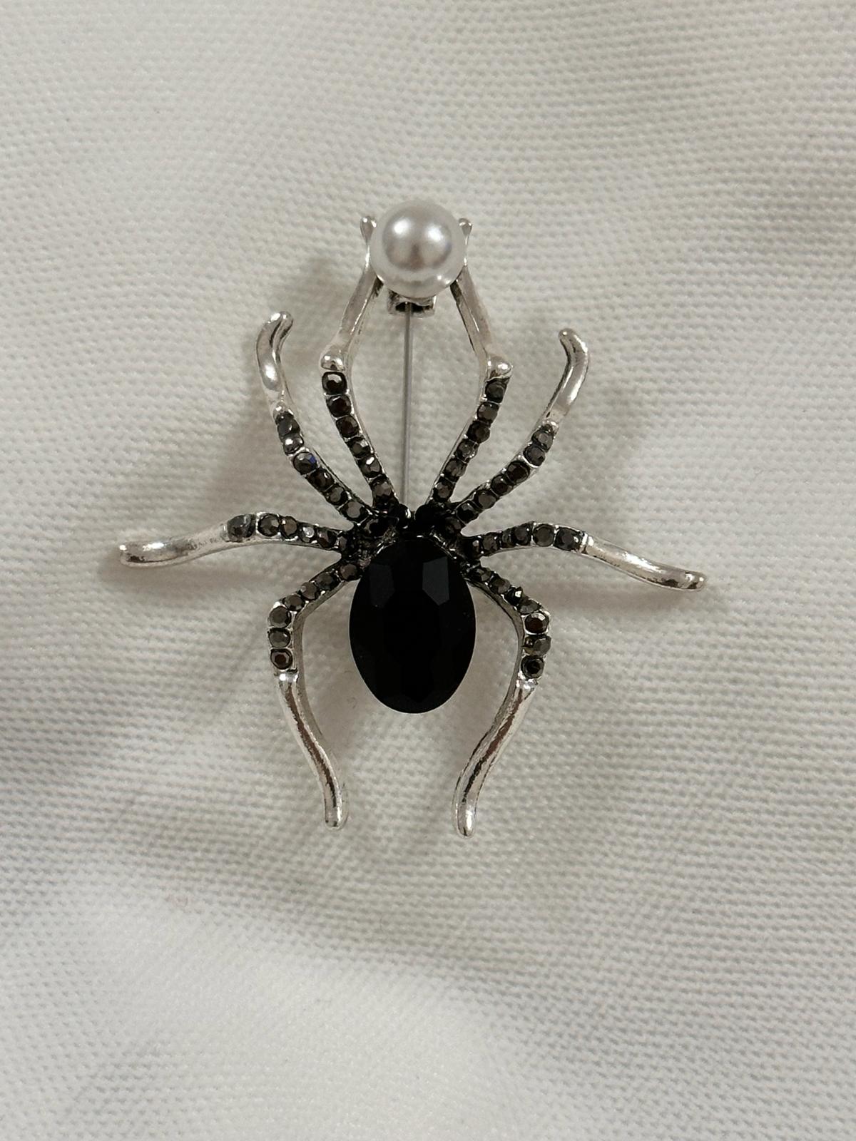 Örümcek Broş İnci Detay
