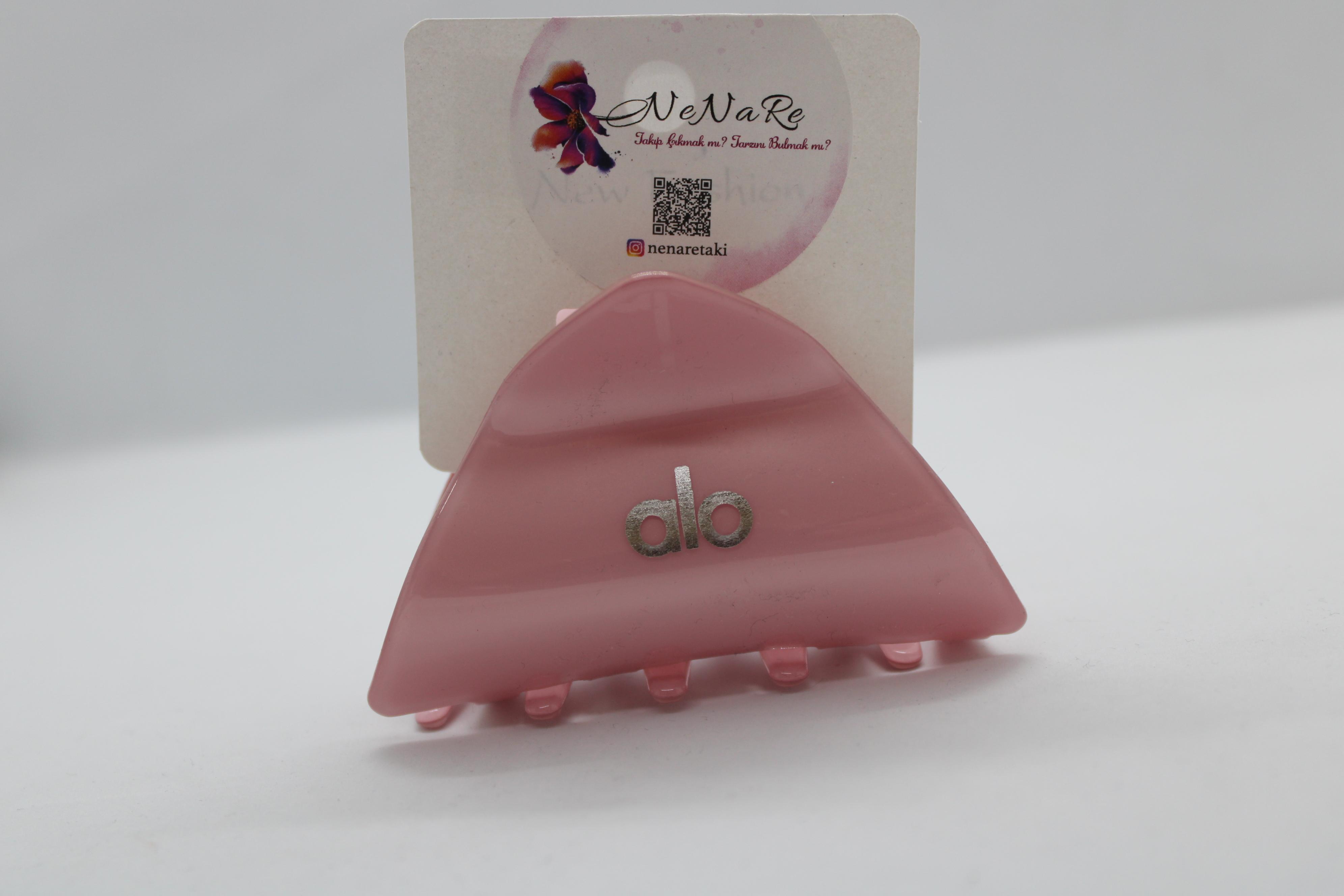 Pembe Üçgen Mandallı Marka Toka